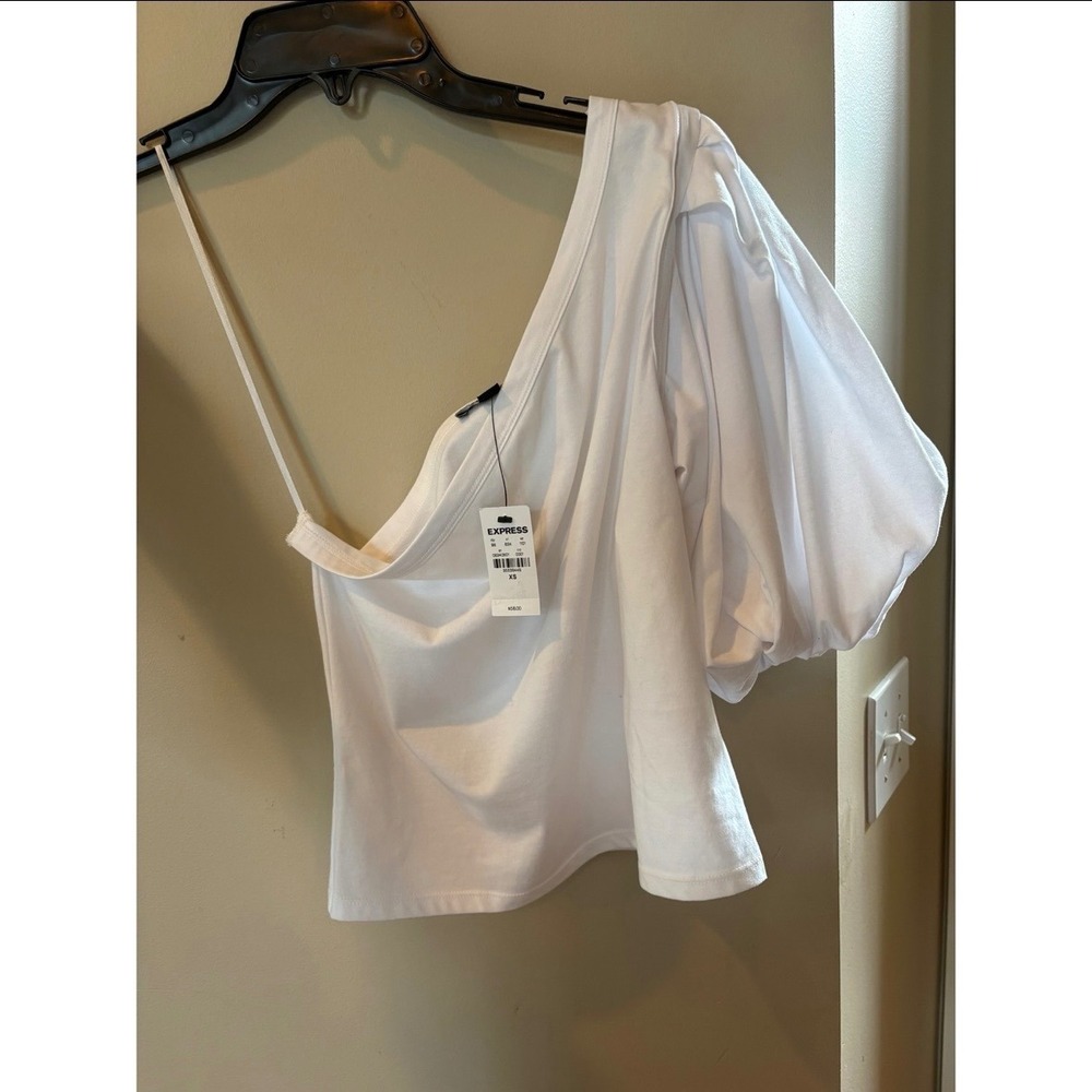 Express Womens One Shoulder Puff Sleeve Top White Cotton Blend Size S 06340601‎